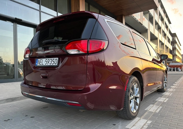 Chrysler Pacifica cena 114999 przebieg: 236900, rok produkcji 2017 z Warszawa małe 704